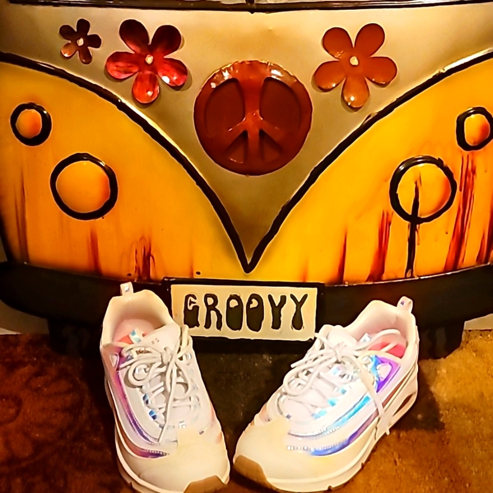 Tennis Shoes